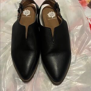 Yellowbox Black sling back Freedah  size 8